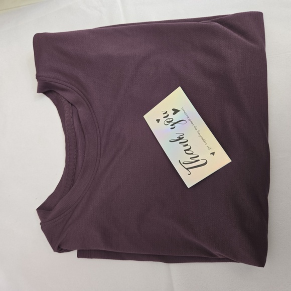 Lululemon Athletic Top Short Sleeve Size S - Picture 8 of 8